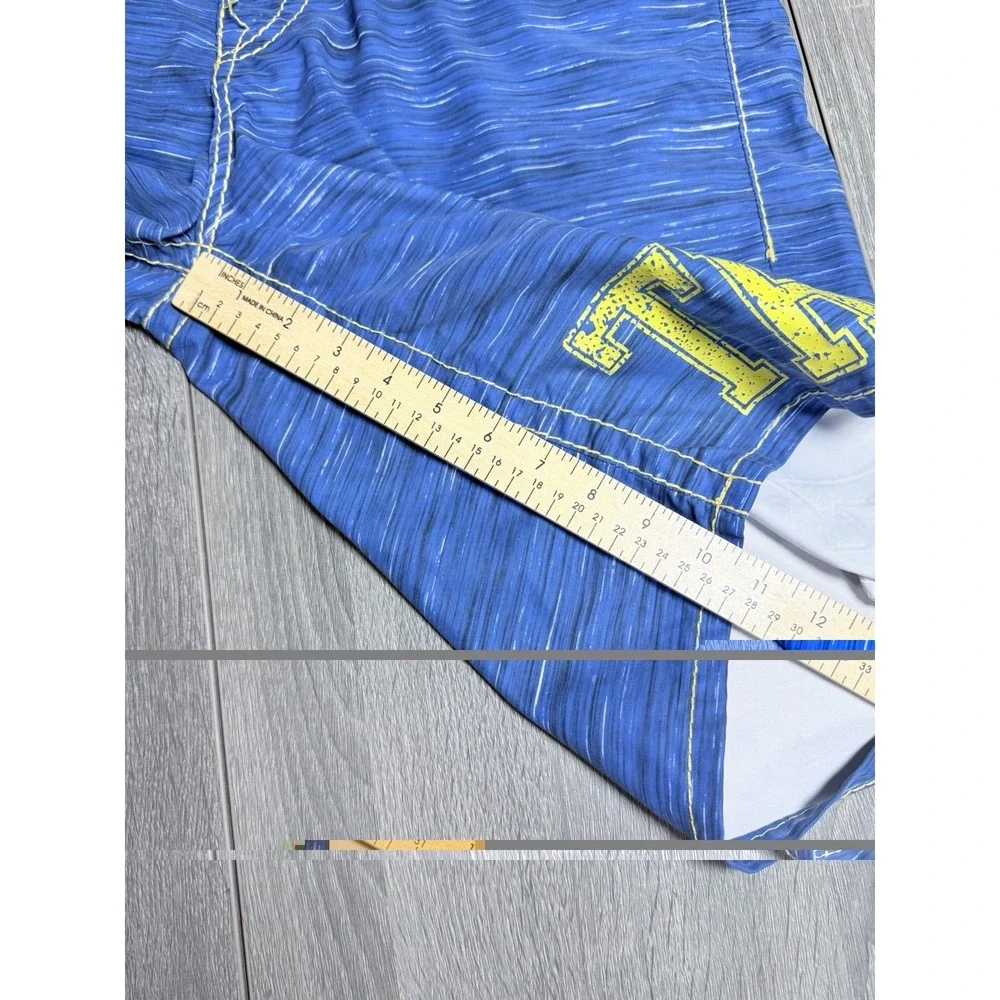 True Religion Blue Yellow Stitch Horseshoe Flap Pocket Board Swim Shorts 32